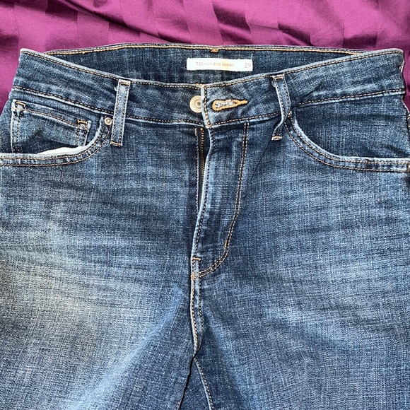 Levi’s - Picture 2 of 4